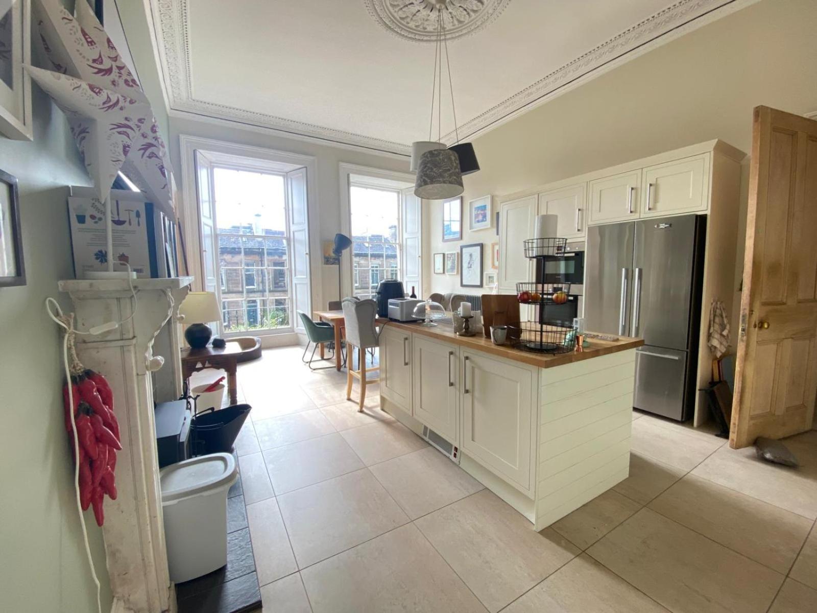 Georgian 4 Bedroom 3 Bathroom New Town Appartement Édimbourg